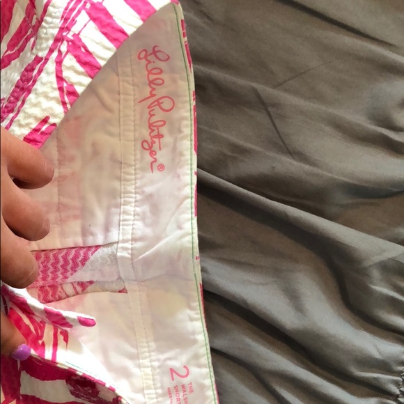 Shorts - Picture 3 of 3